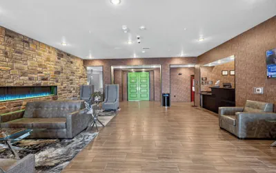 Photo 4 - Cobblestone Hotel & Suites - Waukesha/West Milwaukee