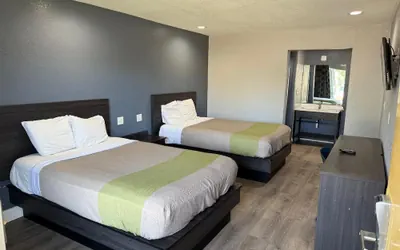 Photo 4 - Best Value Inn Garland