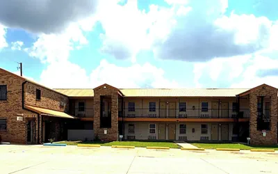 Photo 2 - Southern Comfort Motel