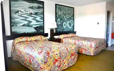 Photo 3 - Hotel O