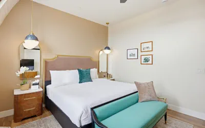 Photo 4 - The Q Inn