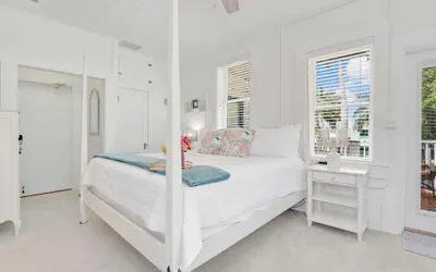 Photo 4 - Hibiscus House Bed Breakfast Seashell Room