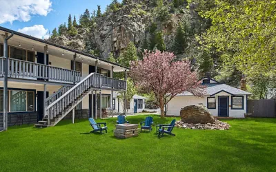 Photo 2 - Misty Mountain Lodge