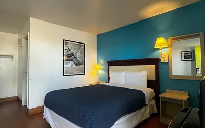 Photo 5 - Parkside Inn by PHG - Sweetwater