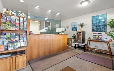 Photo 3 - Crescent Beach Motel