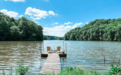 Photo 5 - Lake Front Cabin Peaceful hot tub and Fire pit