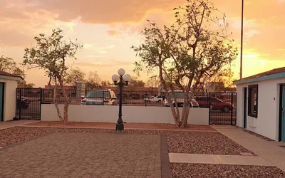 Casa Blanca Inn and Suites