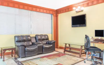 Photo 3 - Hotel Inn Albany