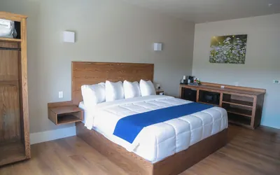 Photo 5 - Splash Canyon Hotel