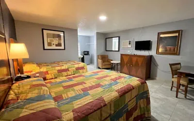 Photo 5 - Arrowhead Motel