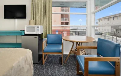 Photo 5 - Eden Roc Motel