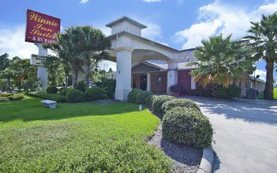 Photo 2 - Winnie Inn Suites & RV Park