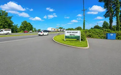 Rocky Mount Motel near Hwy 220
