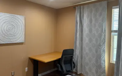 Photo 3 - Large and Cozy Home 2BD 2BA Near SF