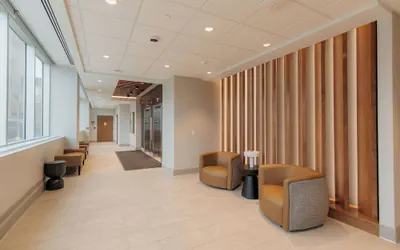 Photo 4 - Highpoint Hotel