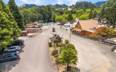 Mendocino Redwoods RV Resort