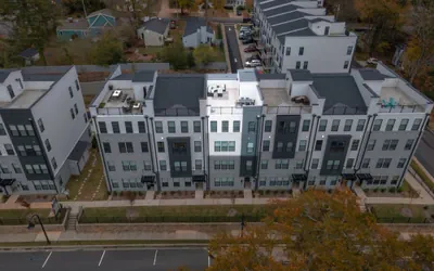 Photo 2 - NEW Luxury Condo Rooftop Terrace EV Charger