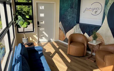 Photo 4 - The Juniper Motel & Resort