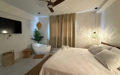 Photo 4 - Couples Suites at Ocean Park Beach Club