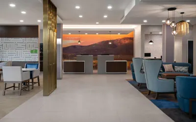Photo 3 - La Quinta Inn & Suites By Wyndham Tracy