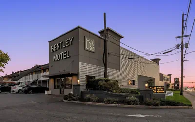 Photo 2 - Bentley motel