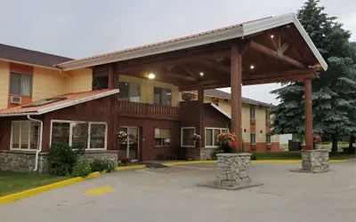 Photo 2 - Sandpoint Inn