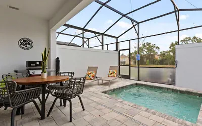 Photo 5 - Upstay-luxury 3BR Home w Private Pool Games Room
