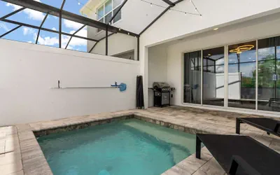 Photo 4 - Upstay Pristine 3BR Home With Private Pool BBQ