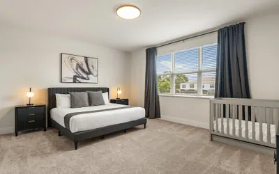 Photo 2 - Contemporary 4BR Townhome With Pool Themed Rooms