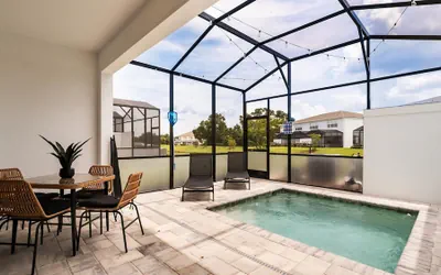 Photo 5 - Contemporary 4BR Townhome With Pool Themed Rooms