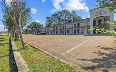 Motel 6 – Mccomb, Ms