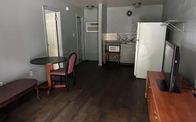 Photo 4 - Paradise Suites