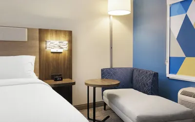 Photo 5 - Holiday Inn Express & Suites Calera North by IHG