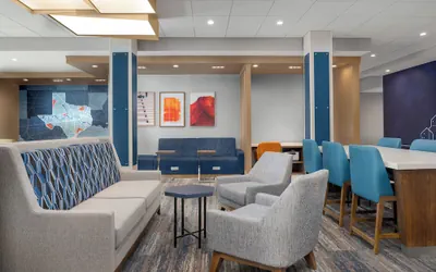 Photo 5 - Holiday Inn Express & Suites DFW Airport Southwest - Euless