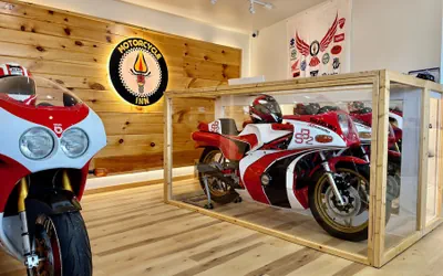 Photo 2 - Motorcycle Inn