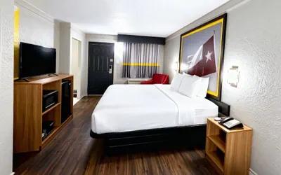 Photo 5 - Super 8 By Wyndham Nacogdoches Near University