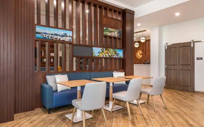 Photo 3 - Comfort Inn & Suites Orlando Sanford Airport