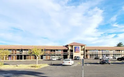 MOTEL 6 Victorville Green Tree Blvd
