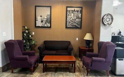 Photo 2 - Hotel Piney Woods