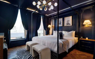Photo 5 - The Highliner Hotel