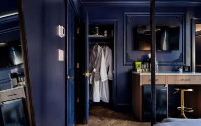 Photo 2 - The Highliner Hotel