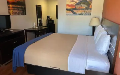 Photo 4 - Budget inn