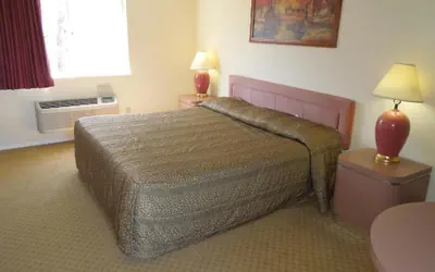 Photo 4 - Starlite Motor Inn