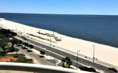 Photo 2 - Spacious Beachview End Unit in Legacy Tower 1 -1001 - 3 Bedroom 3 Bath Condo