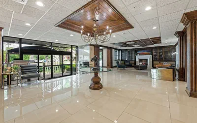 Photo 2 - Hotel Phillips