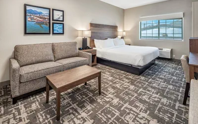 Photo 5 - Aviator Suites Hotel Juneau Airport
