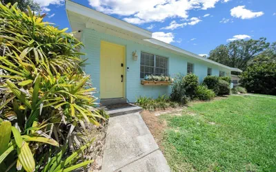 The Happy Haven Near Manatee Tours