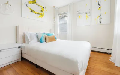 Photo 4 - Luxury NYC Home with Free Parking for 12
