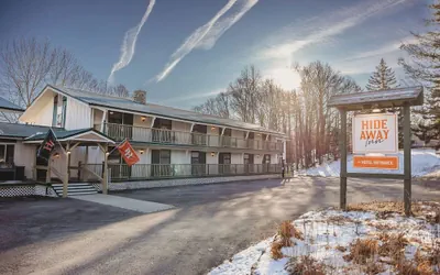 Photo 2 - Hideaway Inn Mt. Snow