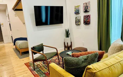Photo 2 - Loft 307 The William Vinyl Downtown Vibes